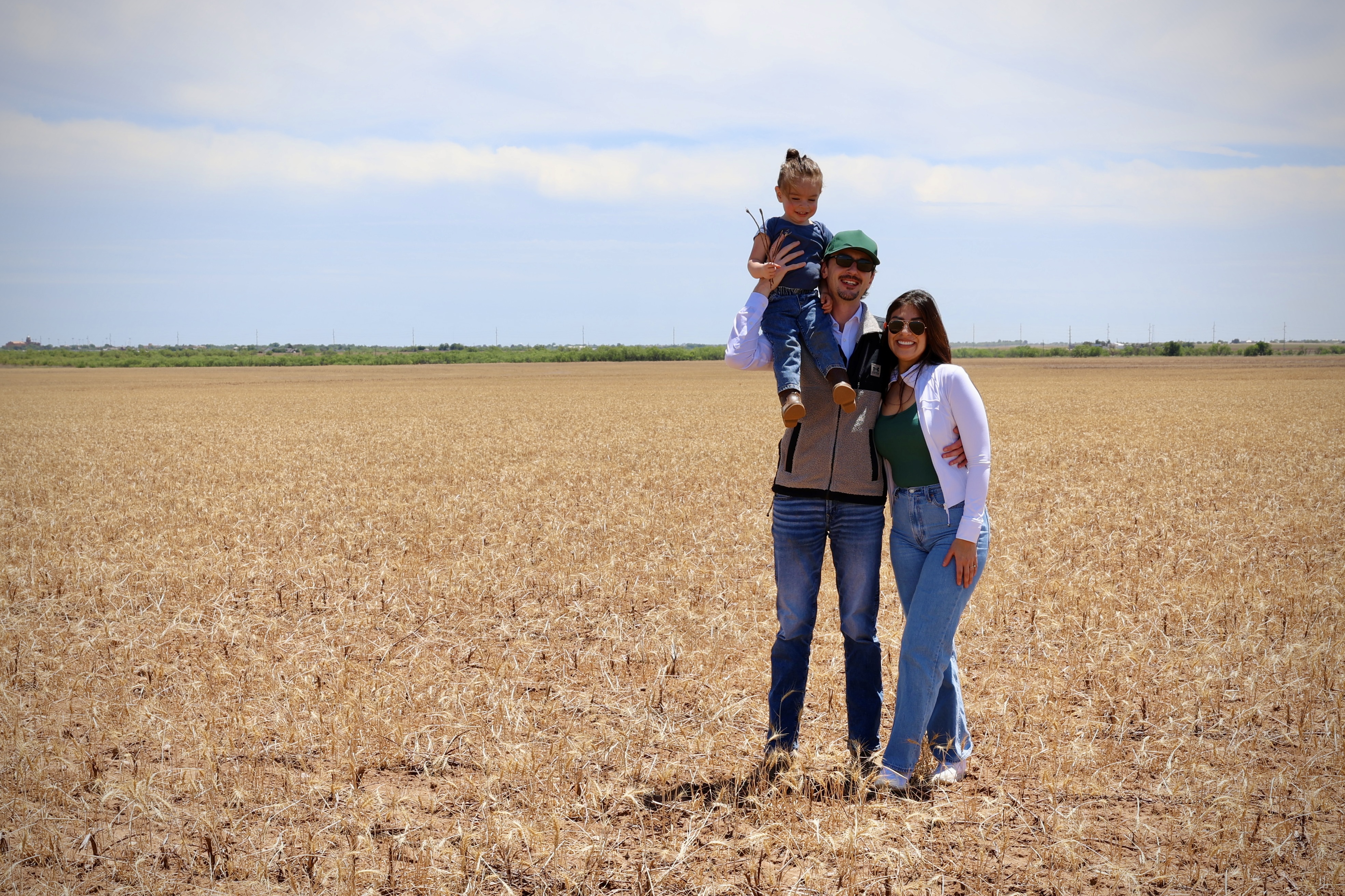 Talor Byington with family, West Texas
